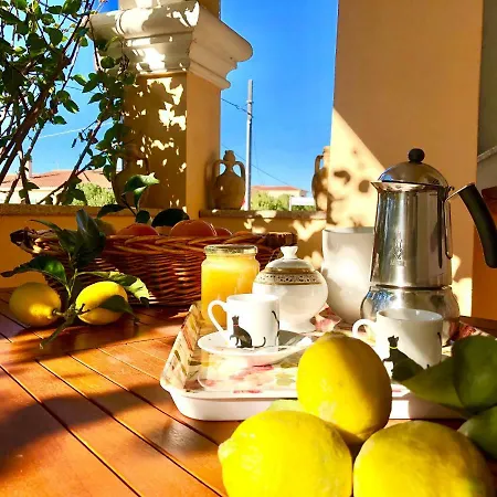 Casa Dolce Hibiscus * Ольбія